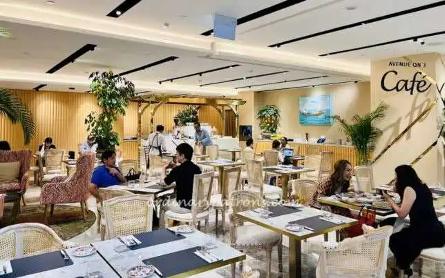 Avenue on 3 Cafe Paragon Review