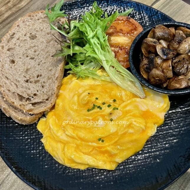 Flagwhite Cafe - Australian breakfast