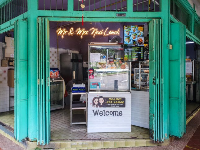 Mr & Mrs Nasi Lemak in Seng Poh Road