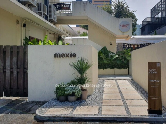 Moxie Restaurant at Medical Alumni Clubhouse