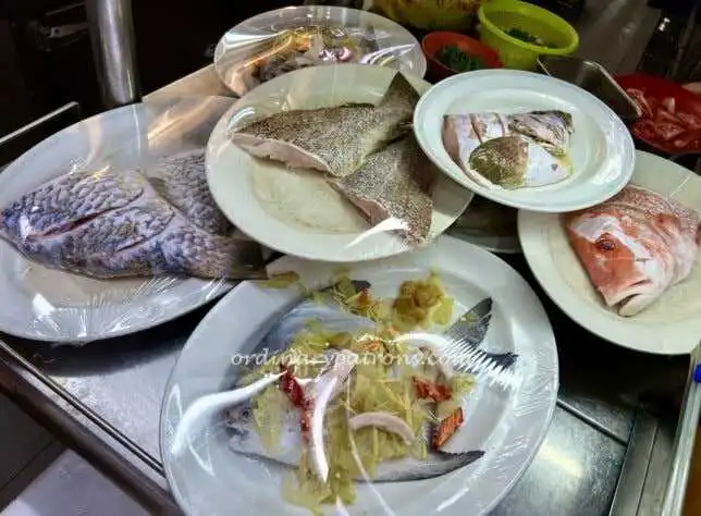 Steamed Fish Restaurant Singapore Michelin Bib Gourmand Zai Shun at Yuhua Food Centre Jurong East