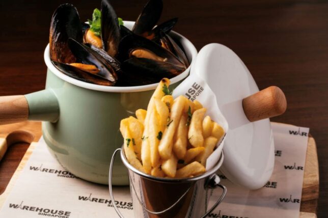 Asian and Western favourites - Warehouse - Dining at CQ @ Clarke Quay