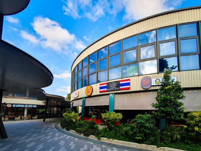 Coastal PlayGrove Food Options