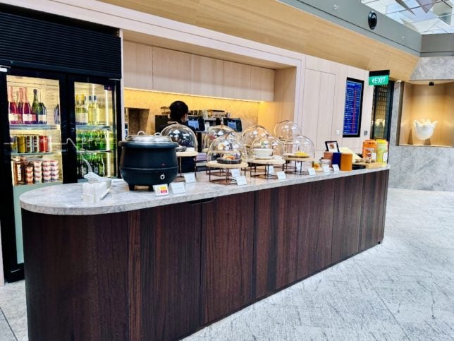 DBS Private Access Lounge Changi Airport T3 