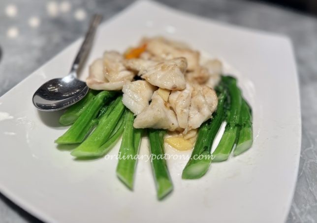 Yung Kee Restaurant  - stir-fried garoupa with vegetables 
