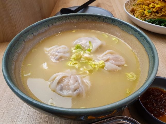 Daxi Original Pork Dumplings boiled in Chicken Superior Broth
