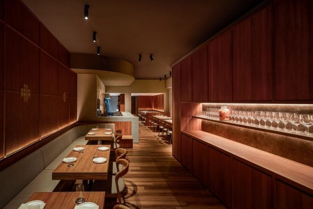 GU:UM - Dining Room (credit - John Heng_Da Photographer)