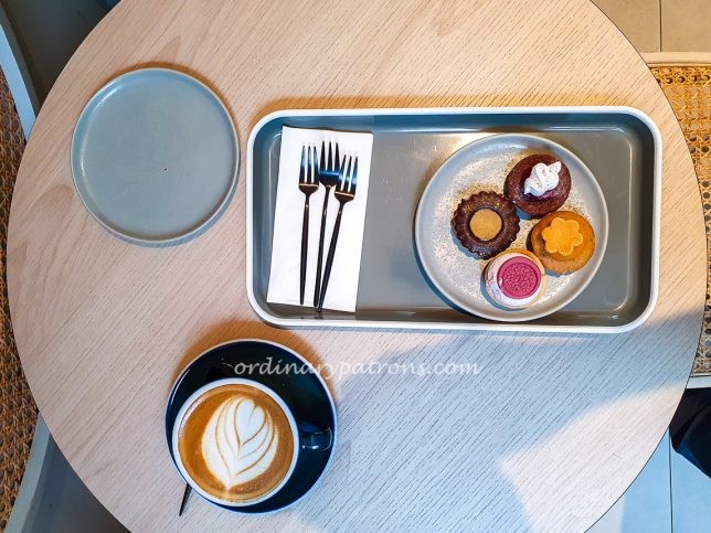 Leckerbaer 
14 Keong Saik Road, Singapore 089121