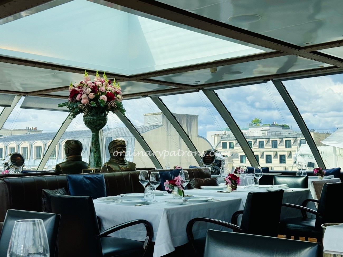 L'Oiseau Blanc Paris - 2 Michelin Star Restaurant at The Peninsula ...