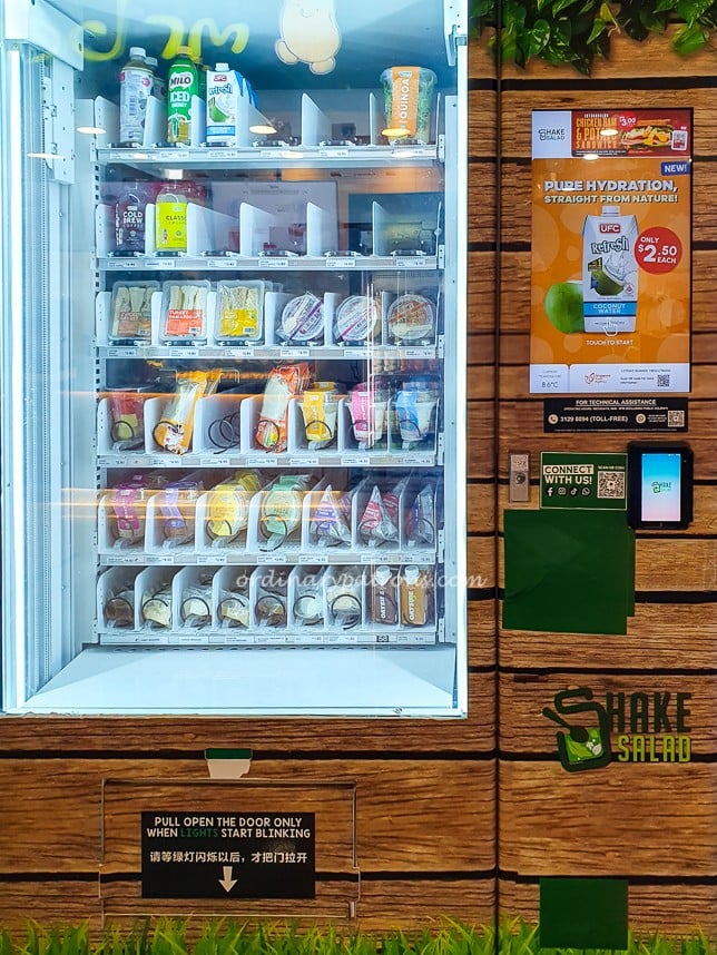Food Vending Machine at 18 Tai Seng