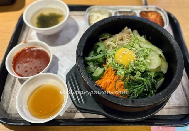 Dolsot bibimbap at Hyangtogol