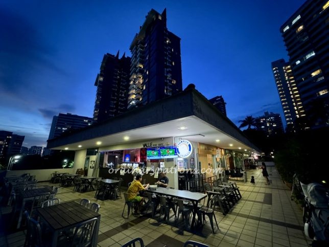 Ridgewood Close Restaurants