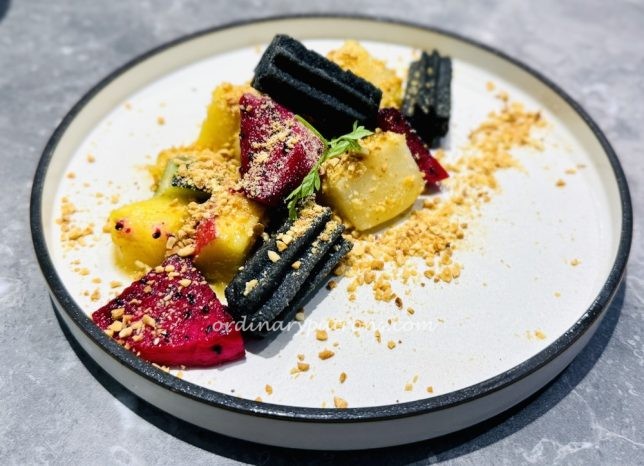 Elemen Millenia Walk rojak