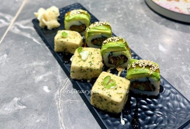 Elemen Millenia Walk tempura roll