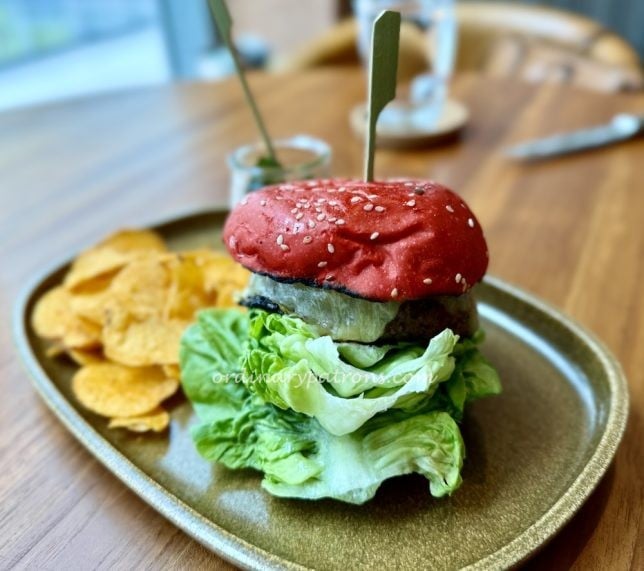 Fireplace Ultimate Burger 