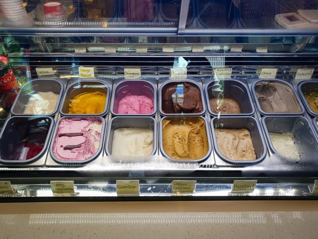 ice cream at Le Petit Paris