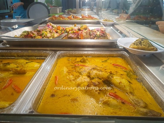 Campur Nasi Padang at WGS