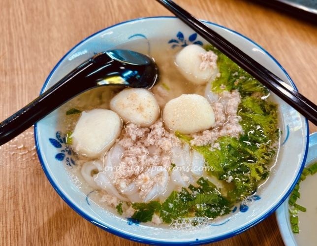 Jelita Gourmet Food Court 24Hr Ah Ma Chi Mian 阿嬷吃麵 Fish Ball kway teow