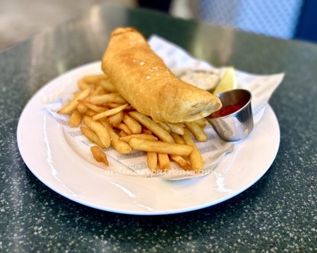 A Minimalist Lunch in Singapore