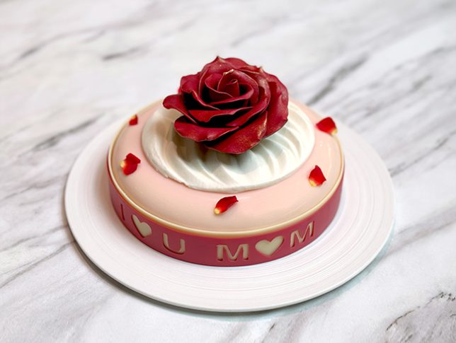 Java + - Raspberry Vanilla Rose Cake for Mother's Day