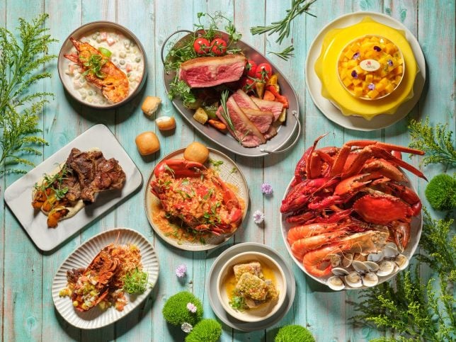 Crossroads Buffet - National Day Buffet Feast