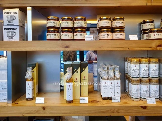 Korean gourmet grocer at Havelock