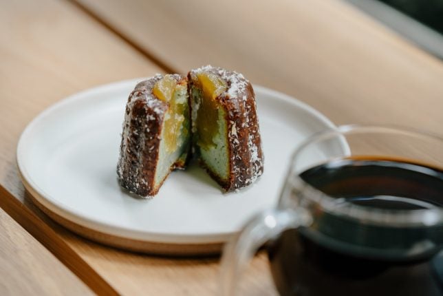 Blue Bottle Paragon Cafe - Pandan Canele with Kaya