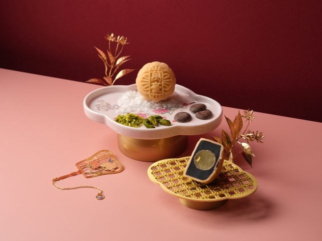 Wan Hao Chinese Restaurant, Singapore Marriott Tang Plaza Hotel - Sea Salt Chocolate with Pistachio Kunafa Praline