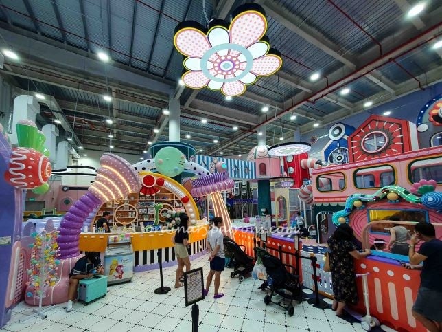 Entertainment at iMall