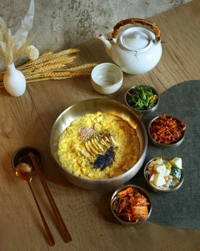 Abalone Porridge (Kko Kko Na Ra)