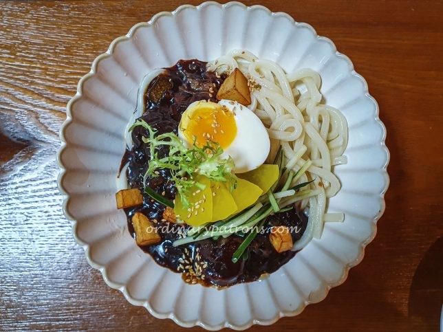 Dal.Komm's Jajjang Udon with Meatball 