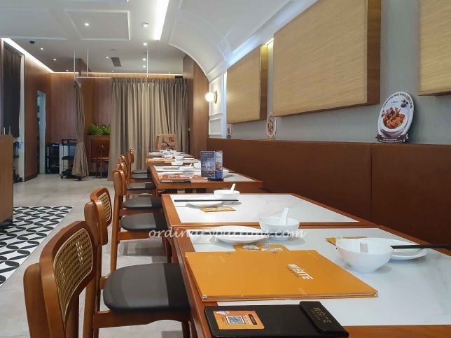 White Restaurant Suntec City 2025