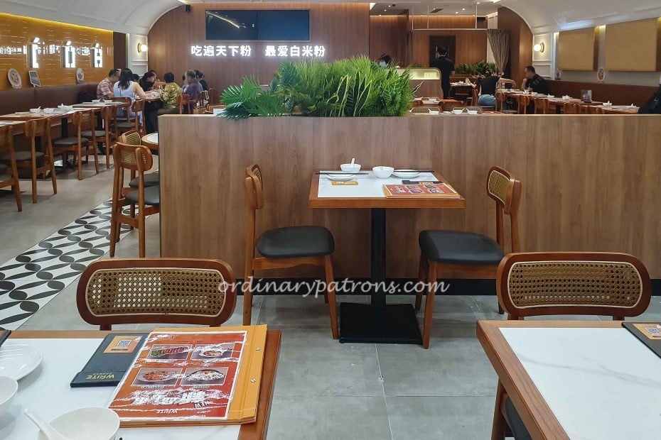 White Restaurant Suntec