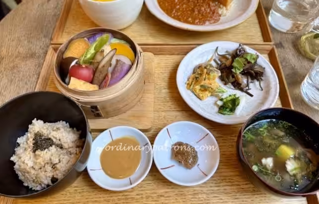 Brown Rice Bamboo Basket Steamed Vegetable Set