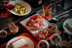 Charcuterie, Moutarde - New restaurant
