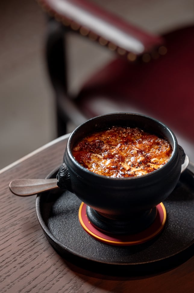Onion Soup, Moutarde (Photo Credits_ Resorts World Sentosa)
