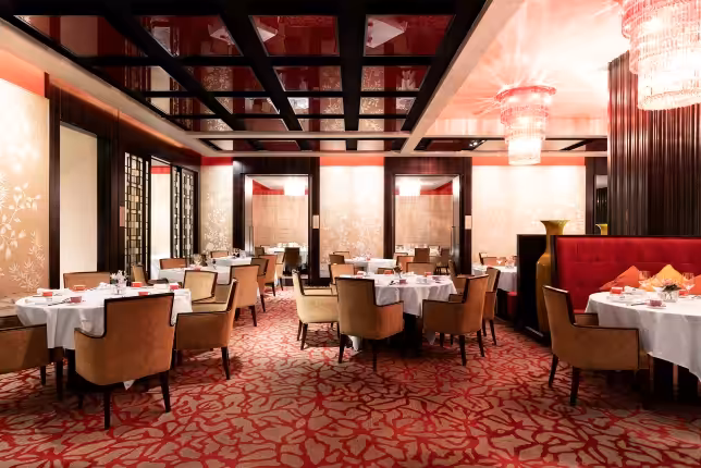 Shang Palace Interior