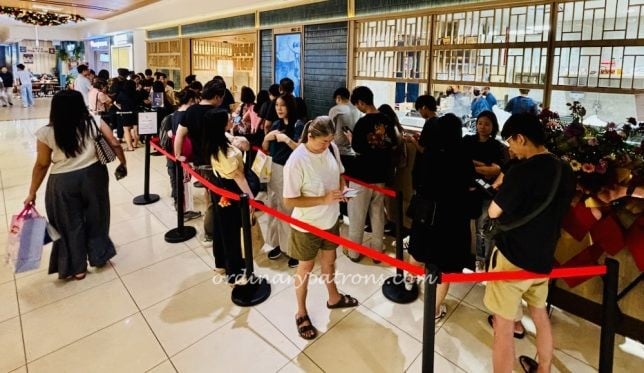 Udon Shin Takashimaya Singapore queue