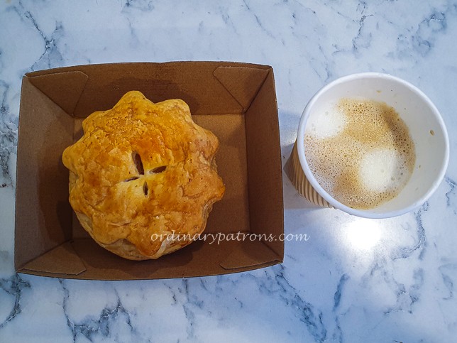 Dona Manis Chicken Pie & Coffee