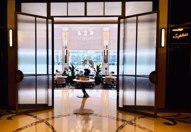 Sophia St Regis Singapore restaurant review