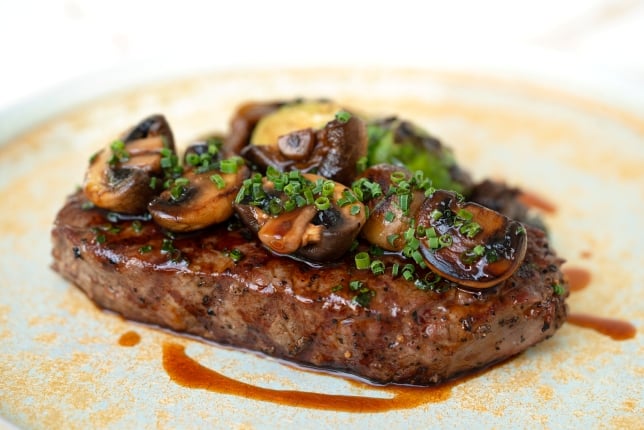 Bedrock - BEEF FAT DRY-AGED GRAIN-FED STRIPLOIN