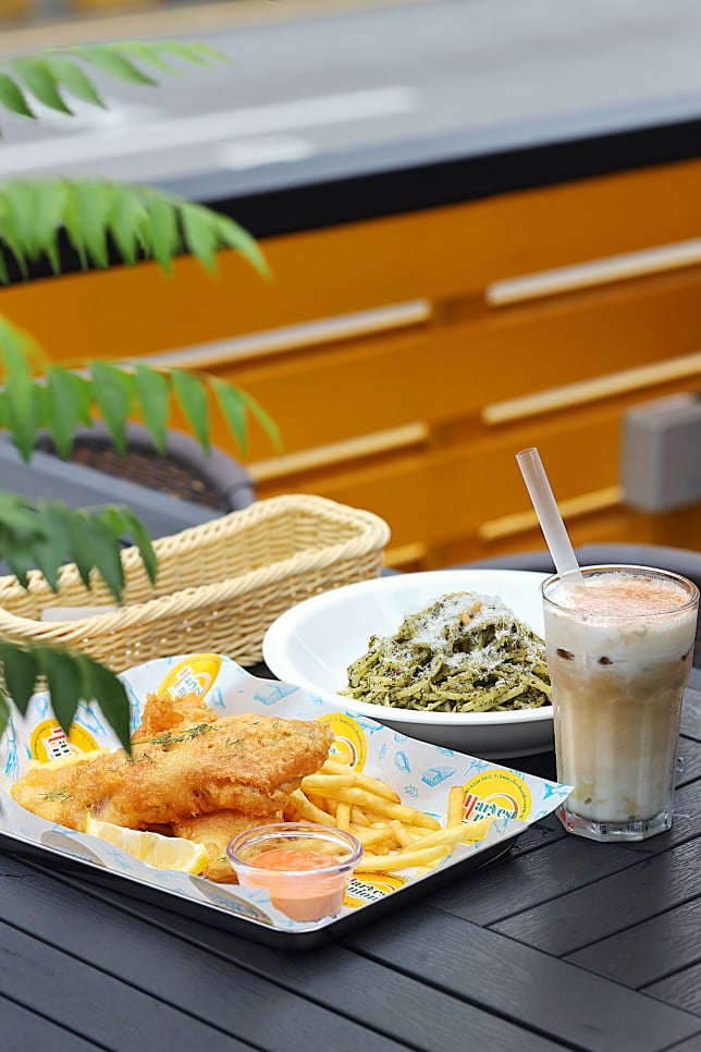 Harvest Union Market Fish & Chips - outdoor dining