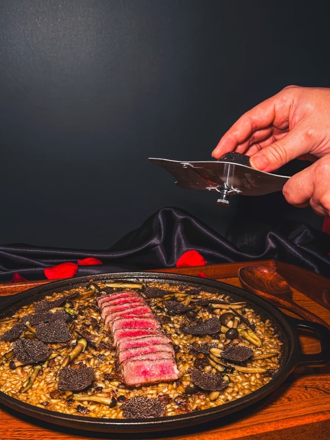 Angus Striploin Paella