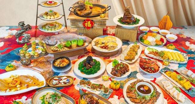 A Prosperous Feast at Cafe 2000