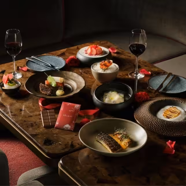 Cร LA VI Singapore Valentine's