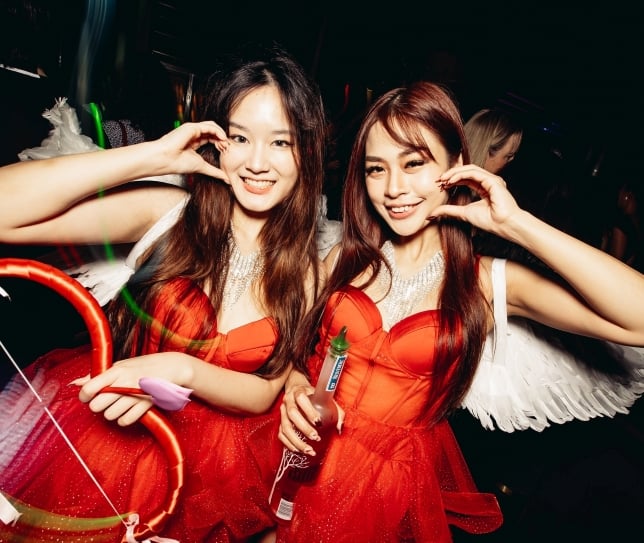 CÉ LA VI CLUB LOUNGE - FINDER'S KEEPERS - SINGLE'S PARTY 