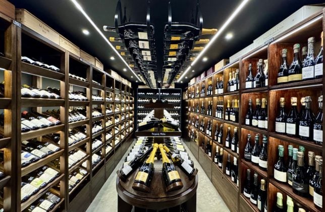 Le Clos Wine House & Restaurant wine cellar