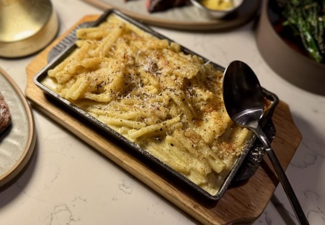 Meadesmoore Steakhouse Mac and Cheese