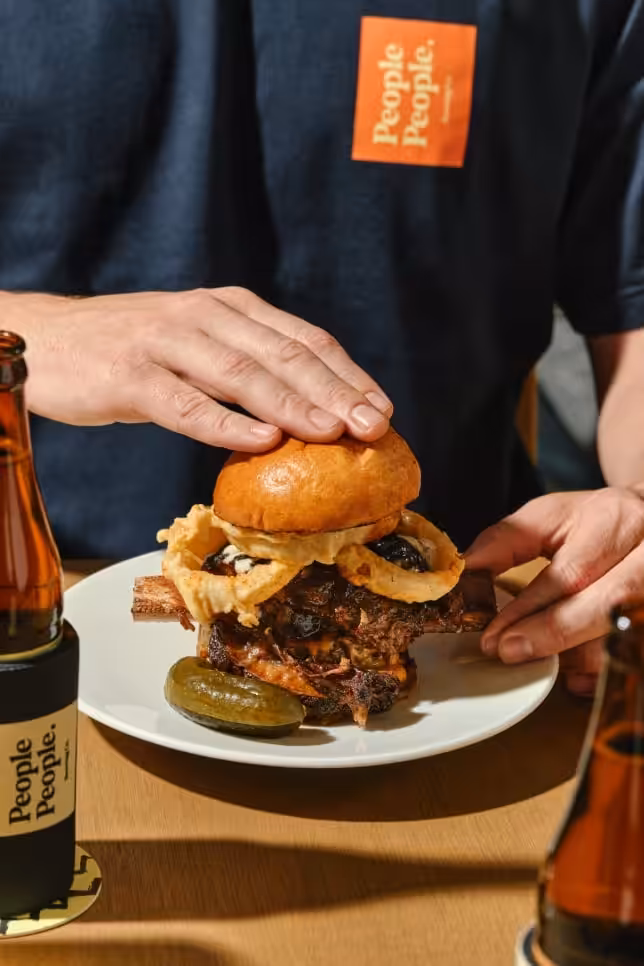 Blackmoreโs Giant Burger