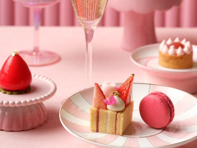 Strawberry Bliss Afternoon Tea Fullerton Hotels 